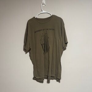 Defender of the Gates Men's Olive T-Shirt